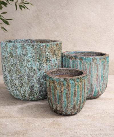 Donica ceramiczna ze strukturą i żłobieniami, turkusowa