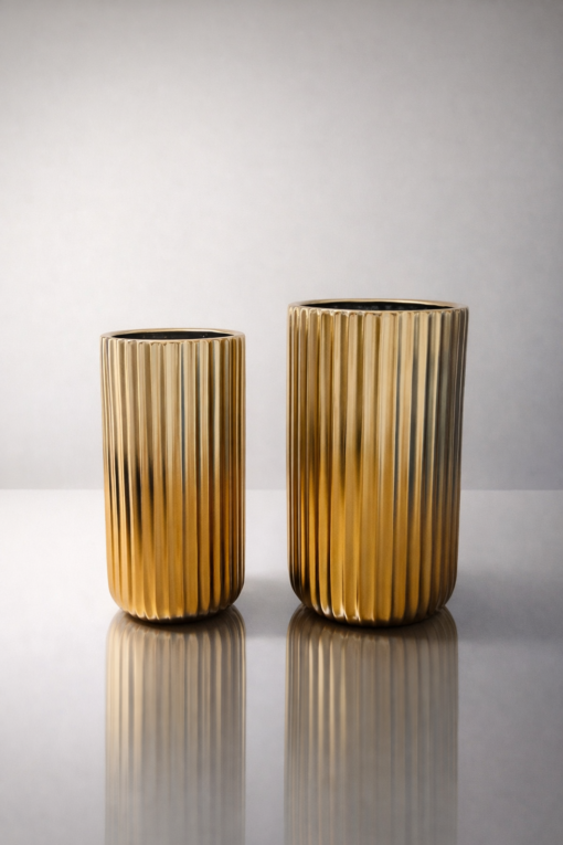 Donice w kolorze szczotkowanego złota wysokie ryflowane